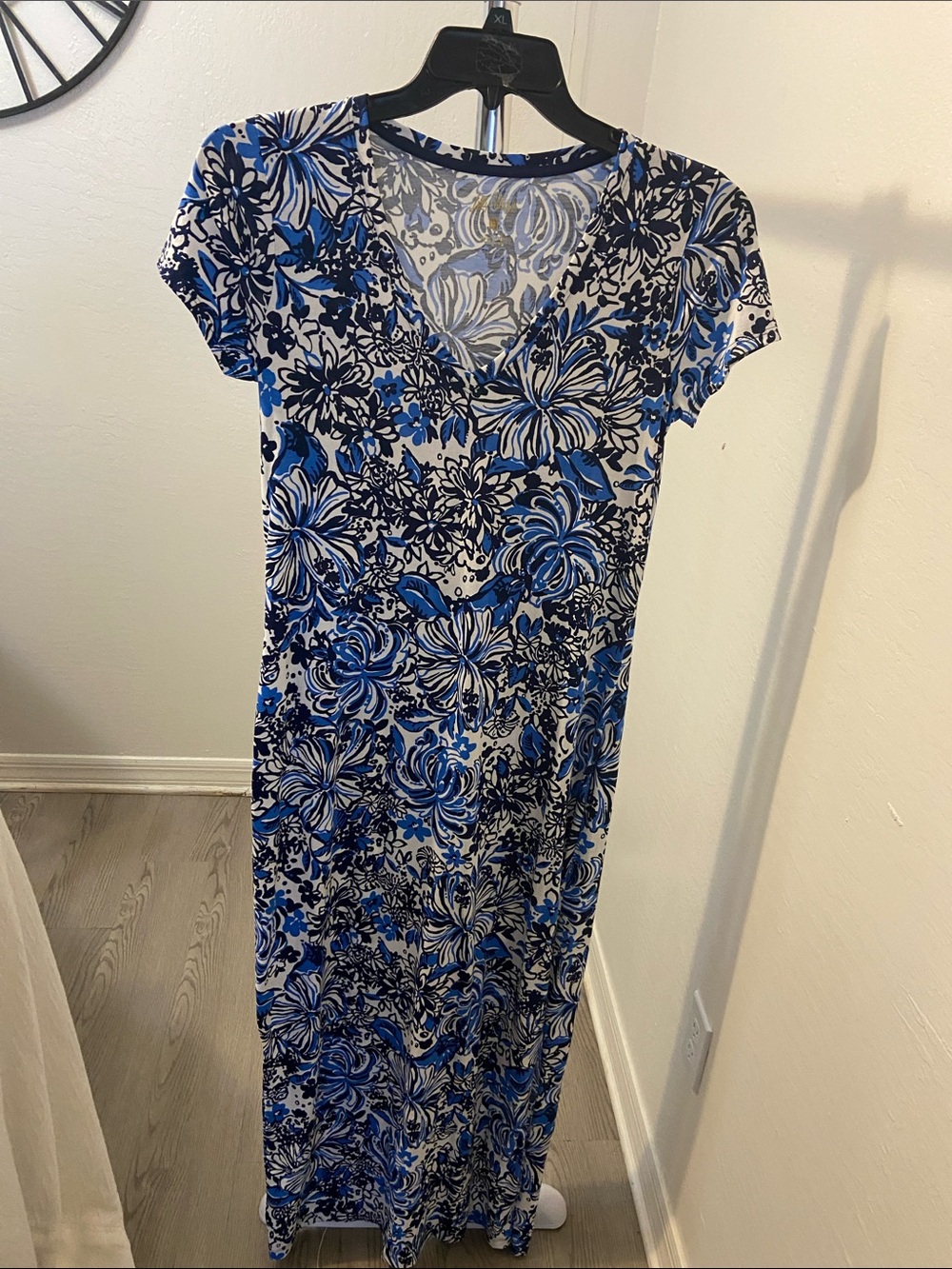 Lilly Pulitzer Blue and White Floral V-Neck Maxi Dress